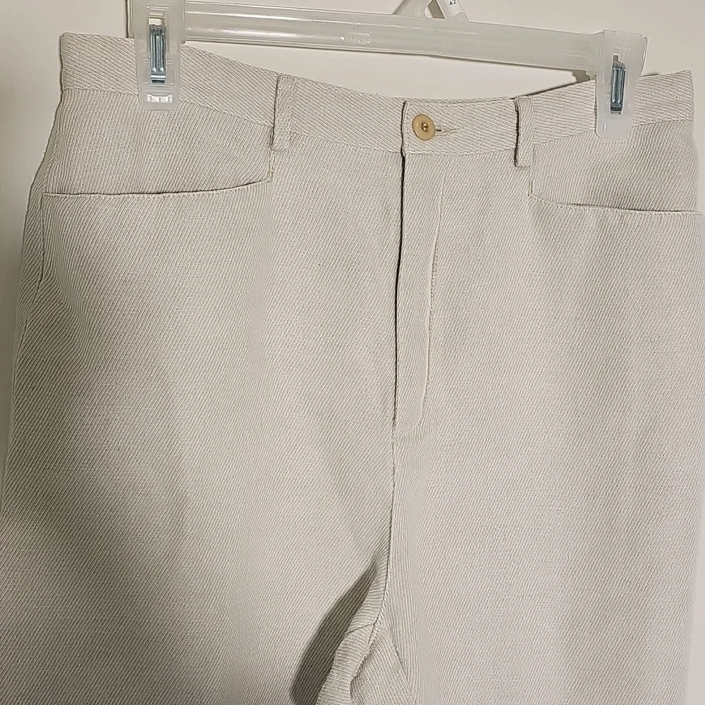 Liz Claiborne Womens Light Tan Slacks. Size 12. Front Pockets. - Picture 2 of 8
